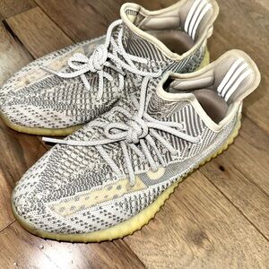 Adidas Yeezy Boost 350 V2 Sneakers